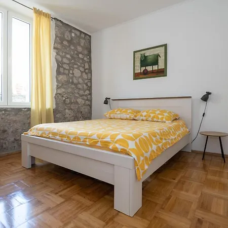 Margareta Apartment