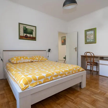 Margareta Apartment